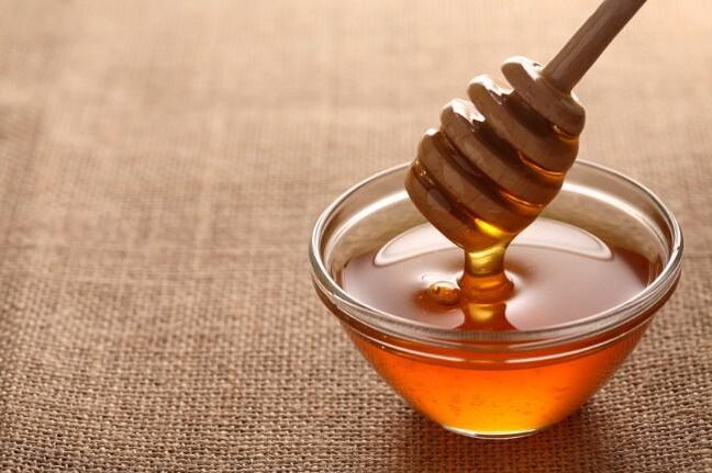 Consumir mel estimula a função sexual masculina